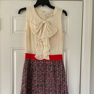 Kate spade fun bow detail, knee length dress. Great condition.